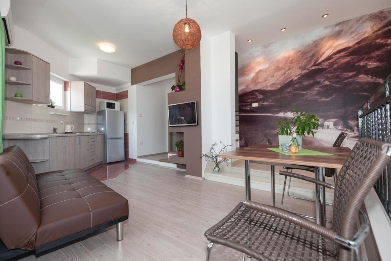 Apartmani Iva Tucepi Bagian luar foto