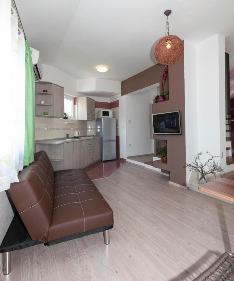 Apartmani Iva Tucepi Bagian luar foto