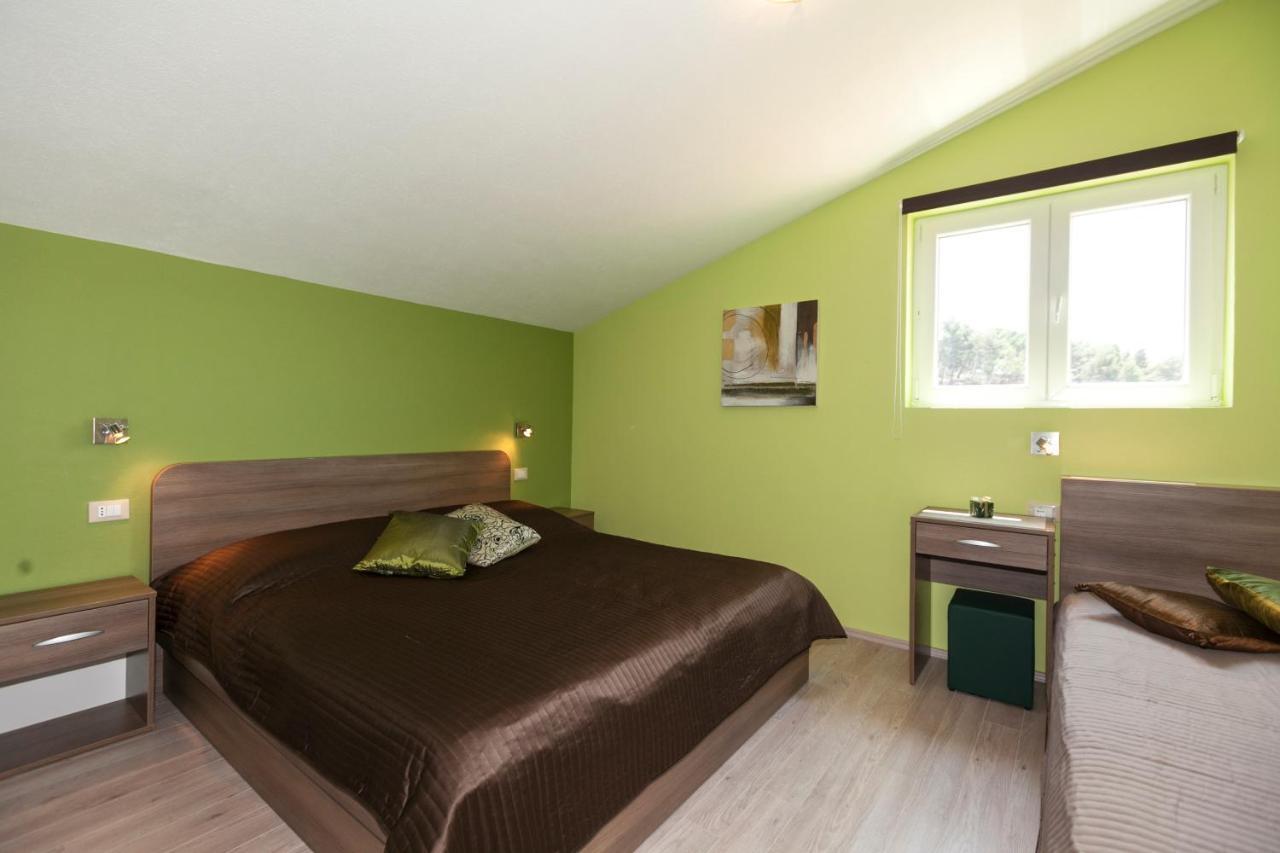 Apartmani Iva Tucepi Bagian luar foto