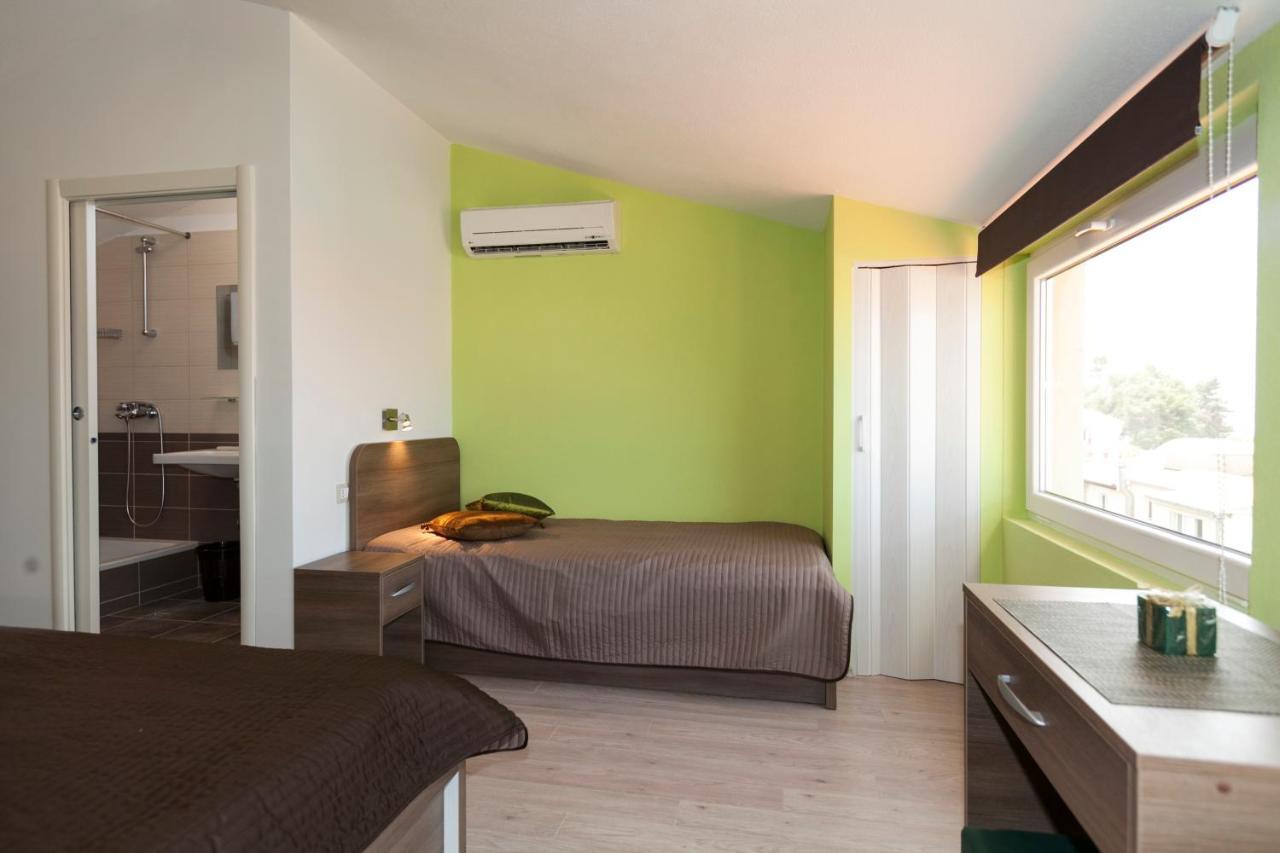 Apartmani Iva Tucepi Bagian luar foto