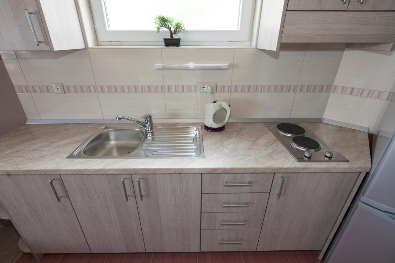 Apartmani Iva Tucepi Bagian luar foto