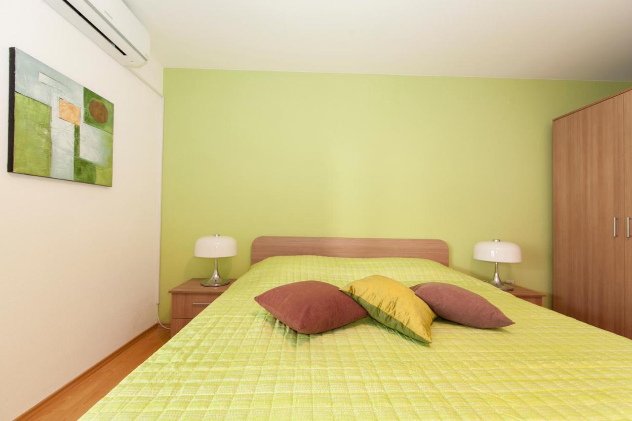 Apartmani Iva Tucepi Bagian luar foto