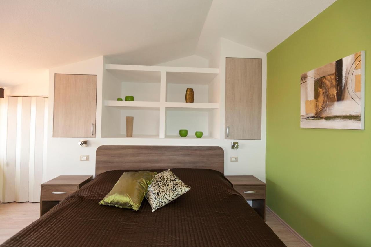 Apartmani Iva Tucepi Bagian luar foto